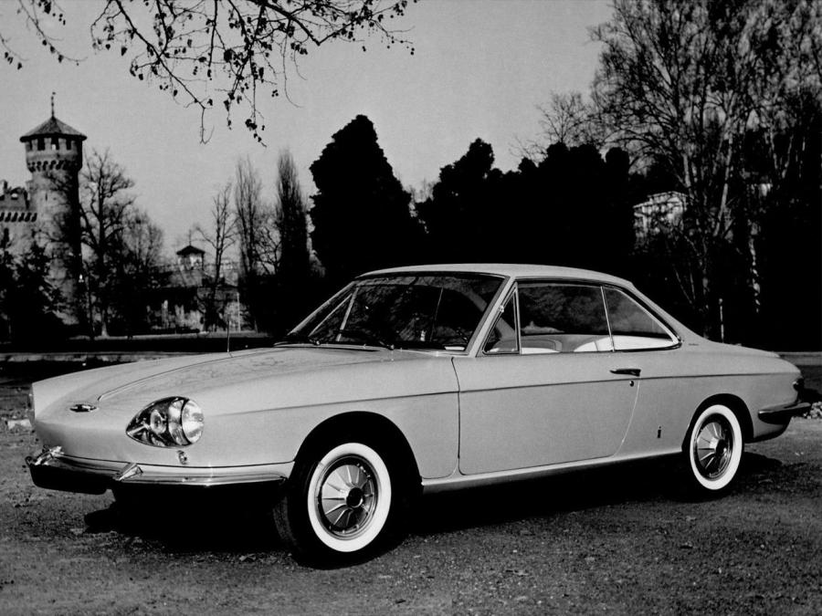  Chevrolet Corvair Coupe 2+2 1963 года  (фото 1 из 2)